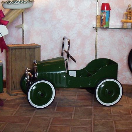 Red Barn Village Bed & Breakfast Clarks Summit エクステリア 写真