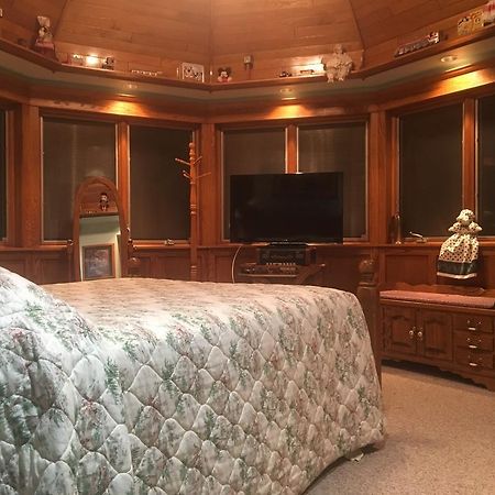 Red Barn Village Bed & Breakfast Clarks Summit エクステリア 写真