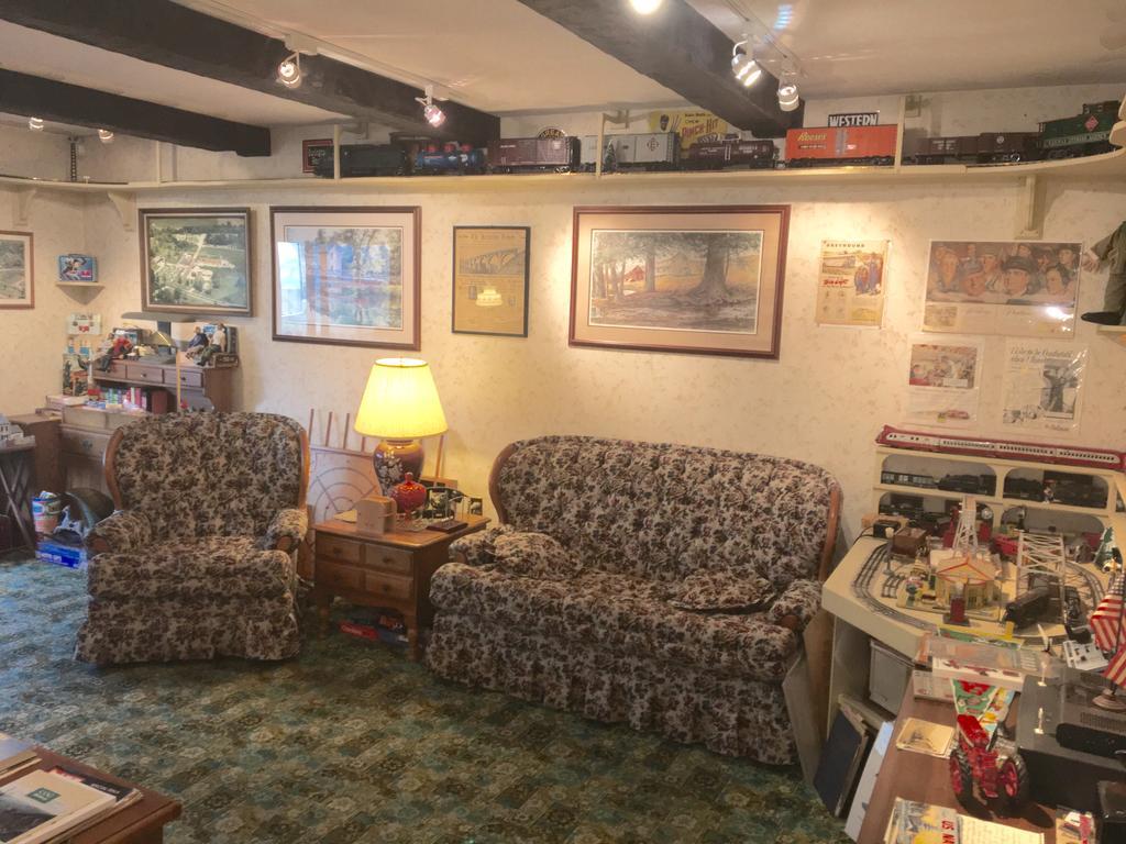 Red Barn Village Bed & Breakfast Clarks Summit エクステリア 写真