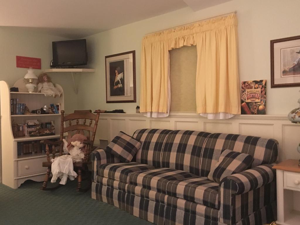 Red Barn Village Bed & Breakfast Clarks Summit エクステリア 写真