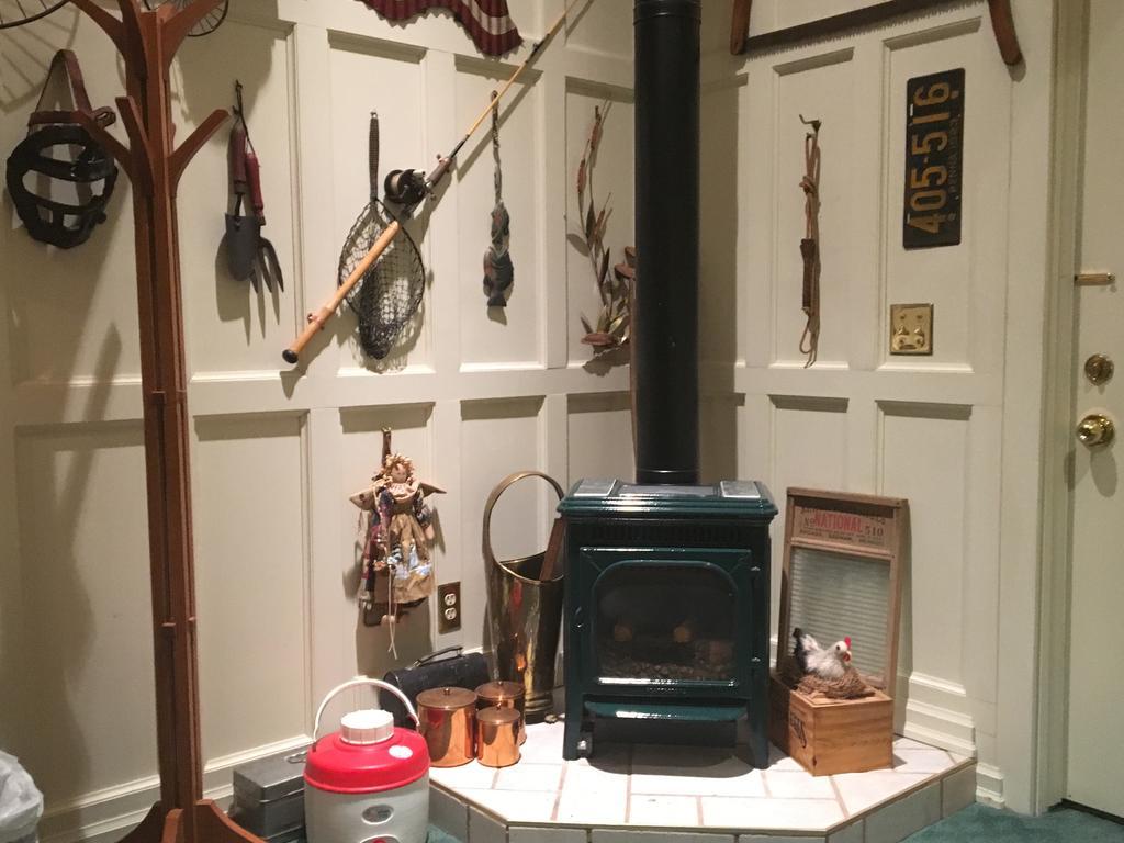 Red Barn Village Bed & Breakfast Clarks Summit エクステリア 写真