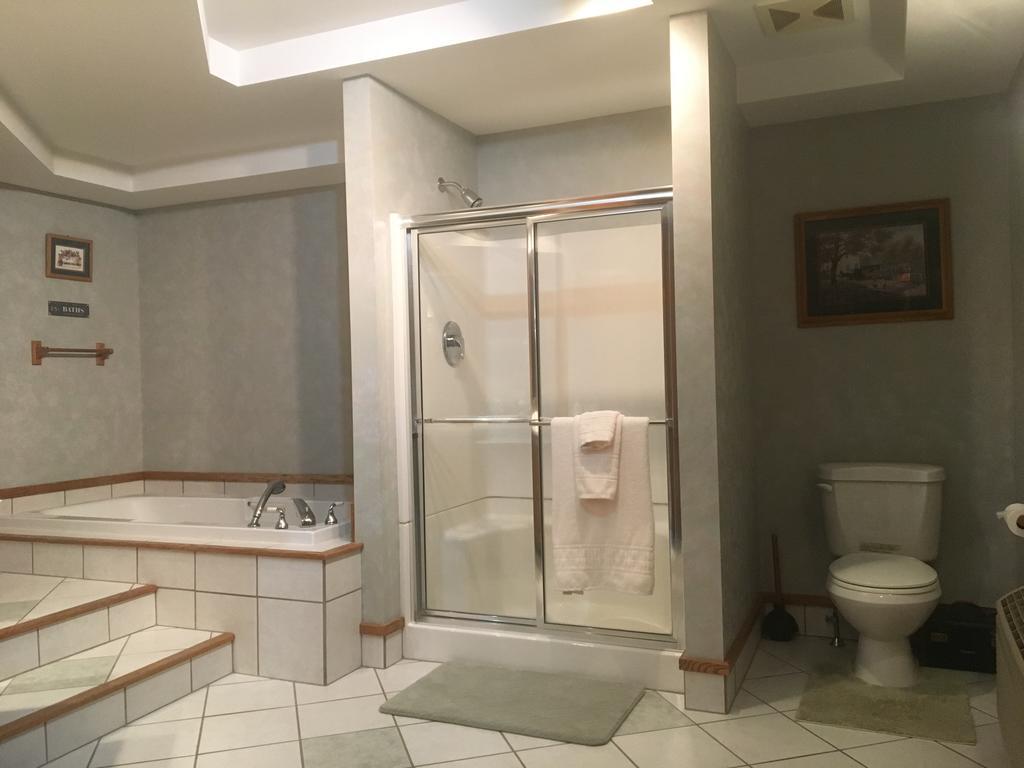 Red Barn Village Bed & Breakfast Clarks Summit エクステリア 写真